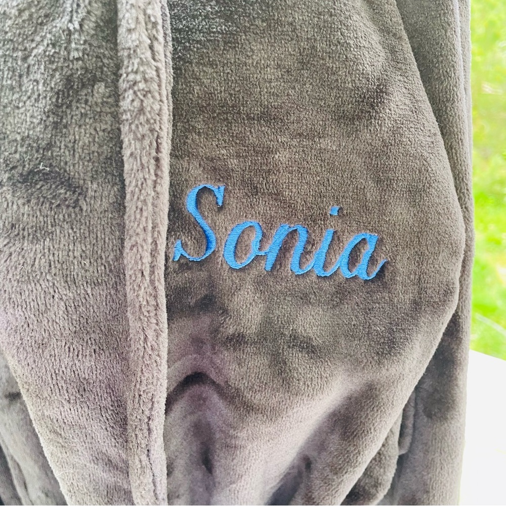 Personalization Mall Luxury Fleece Robe - Picture 5 of 9